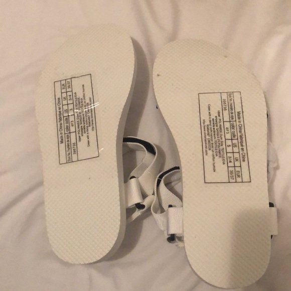 Comfy shoes - Picture 2 of 3